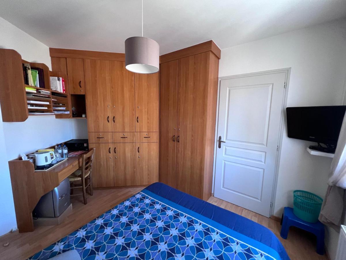 La Chambre Des Amis Parthenay Luaran gambar