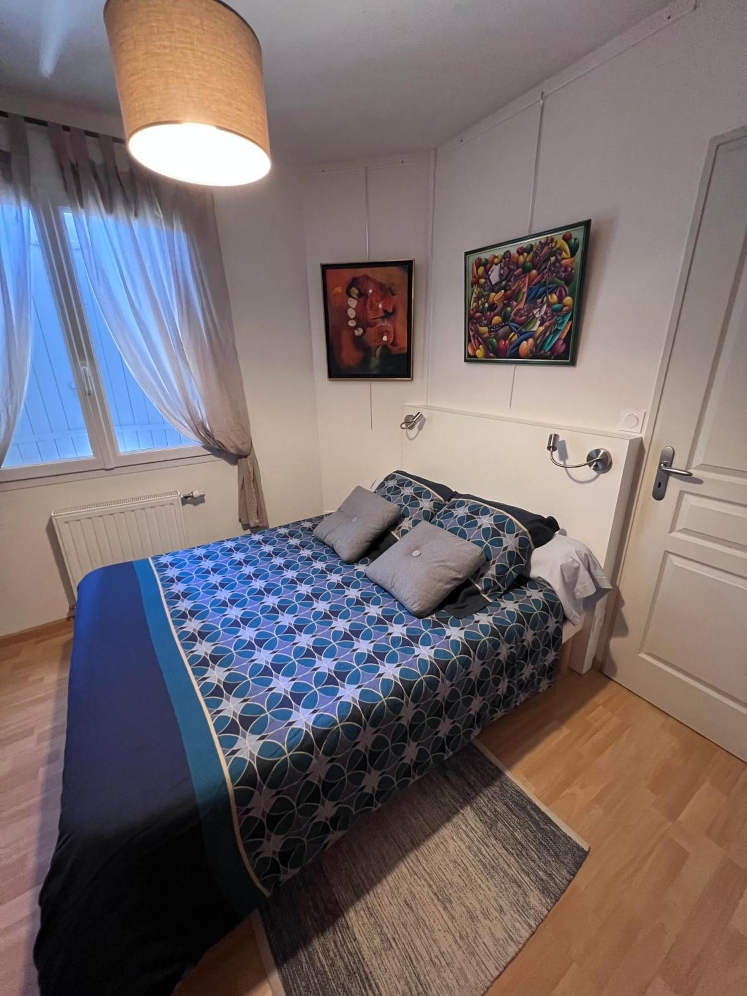 La Chambre Des Amis Parthenay Luaran gambar